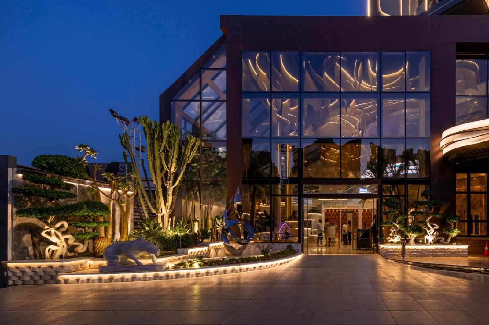 Mirage Hotel & Conference Center Alexandria Luaran gambar The entrance of the hotel